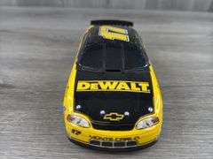Matt Kenseth #17 Dewalt Tools 1999 Monte Carlo Stock Car Bank, 1/24, Limited Edition, 1 Of 2508, Action
