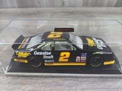 Rusty Wallace #2 Miller Genuine Draft Ford Thunderbird Stock Car, 1/24, 1995 Limited Edition, Action