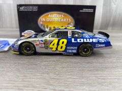 Jimmie Johnson #48 Lowe’s/Atlanta Raced Win Version 2004 Monte Carlo Stock Car, 1/24, Limited Edition, Wristband Included-Life Is A Team Sport, Action