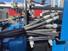 2016 Kinze Interplant 3000 planter