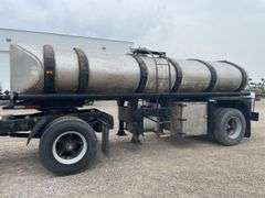 Fruehauf Stainless fertilizer tank