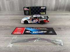 Johnny Benson #10 Valvoline 2002 Grand Prix Stock Car, 1/24, Limited Edition, #444/999, Certificate Of Authenticity, Chase The Race, Racing Champions Authentics