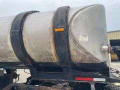 Fruehauf Stainless fertilizer tank