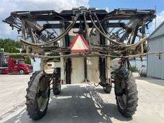 Willmar 765 self propelled sprayer 80ft boom