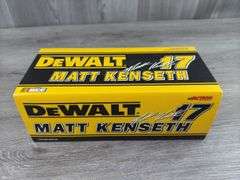 Matt Kenseth #17 Dewalt Tools 1999 Monte Carlo Stock Car Bank, 1/24, Limited Edition, 1 Of 2508, Action