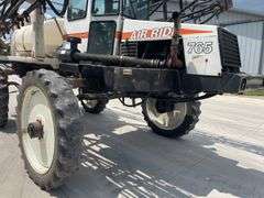 Willmar 765 self propelled sprayer 80ft boom