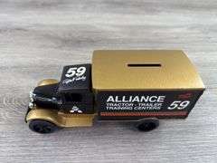 Robert Pressley #59 Alliance Racing 1931 Hawkeye Motor Truck Bank, 1/34, #92/1460, Ertl