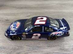Rusty Wallace #2 Miller Lite/NEXTEL Inaugural Season 2004 Intrepid Stock Car, 1/24, Limited Edition, #1861/2004, Dealer Exclusive, Action