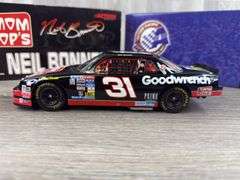 Neil Bennett #31 Mon ‘N’ Pop’s 1992 Lumina Stock Car, 1/24, Limited Edition, 1 Of 6972, Action