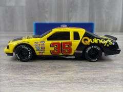 Alan Kulwicki #35 Quincy’s Steak House Ford Thunderbird Stock Car Bank, 1/24, 1995 Limited Edition, 1 Of 6000, Racing Collectables Action Platinum Series