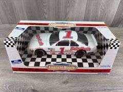 Jeff Gordon #1 Baby Ruth 1992 Thunderbird Stock Car, 1/18, Limited Edition, American Muscle, Ertl Collectibles