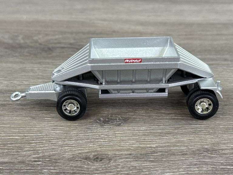 2 Fruehauf Bottom Dump Trailers, 1/64, Custom