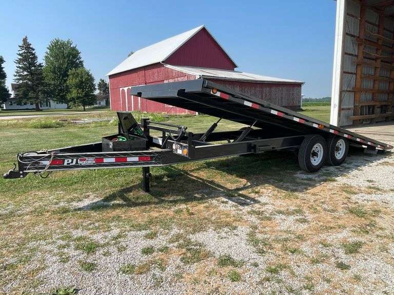PJ Tilt bed trailer
