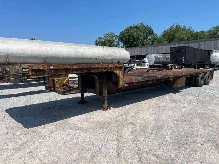 1971 Transcraft drop deck trailer