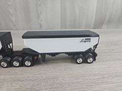 Doepker Legacy Custom Double Trailers, 1/64