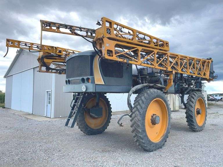 Hagie STS 14 Upfront 120’ boom sprayer