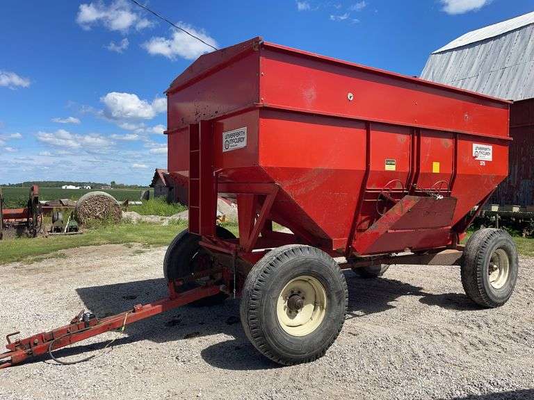 Unverferth McCurdy Wagon