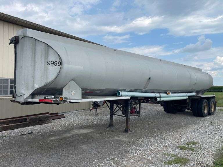 1972 Tanker Trailer