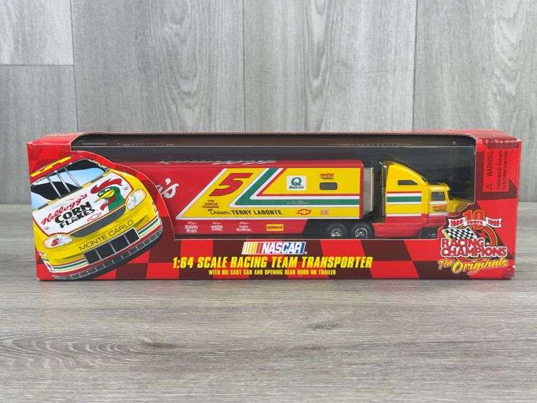 Terry Labonte #5 Kellogg's Corn Flakes Transporter, 1/64, Racing Champions 10th Anniversary