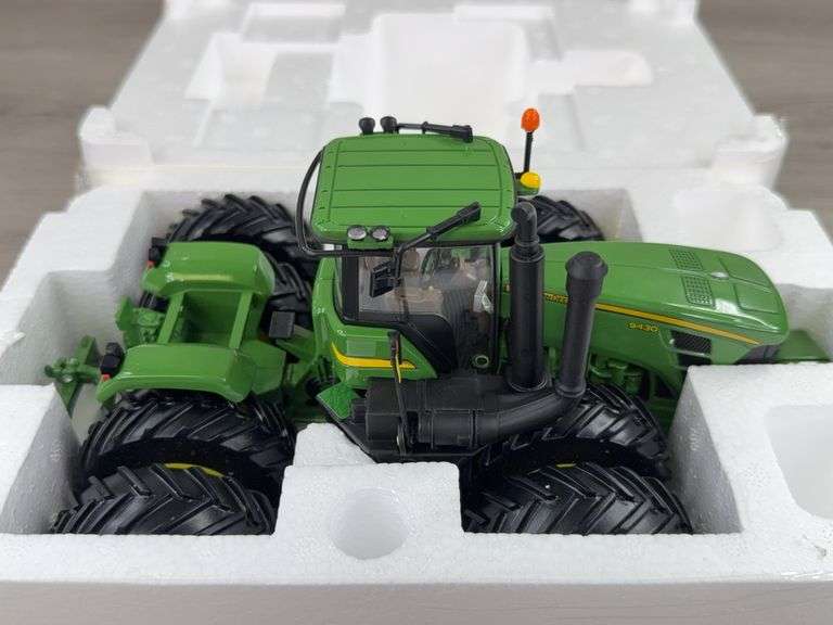 John Deere 9430 4WD Duals, 1/32, 2008 Farm Show, Ertl