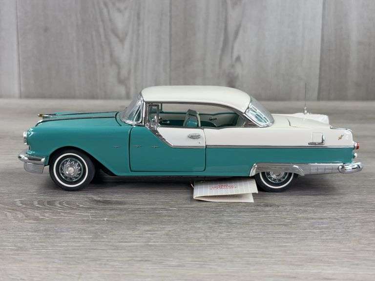 1955 Pontiac Star Chief Custom Catalina Hardtop, Tuquoise/White, 1/24, Franklin Mint Precision Models, Certificate Of Authenticity