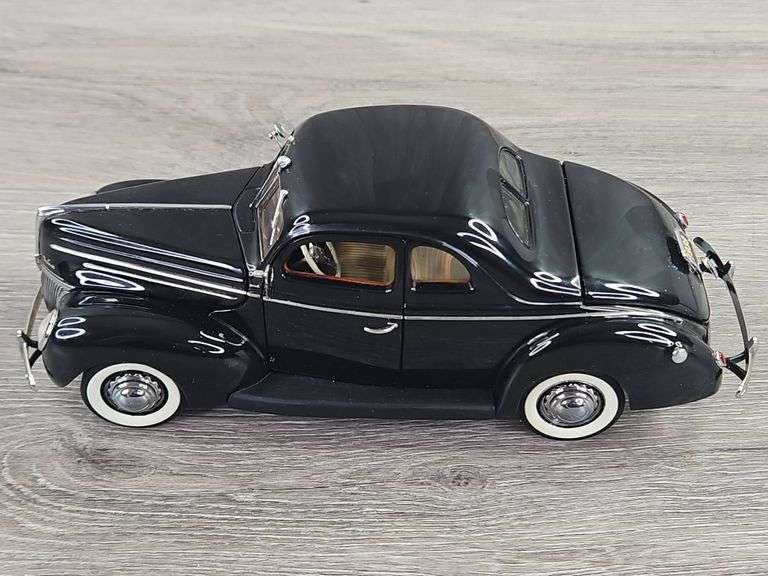 1939 Ford Deluxe Coupe, Black, 1/24, Danbury Mint, Certificate Of Title, Limited Edition, #1327/5000