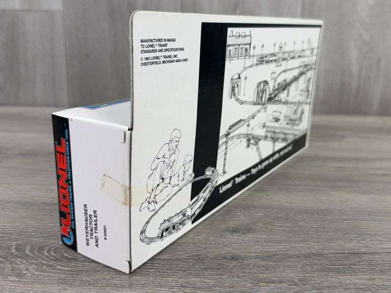 Lionel Weyerhauser T.T.O.S. Portland Oregon 1993 Tractor Trailer, 12", O and O-27 Gauge