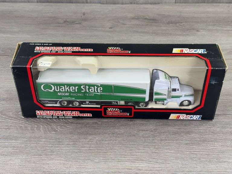 Brett Bodine #26 Quaker State Nascar Racing Team Transporter, 1/64, Racing Champions