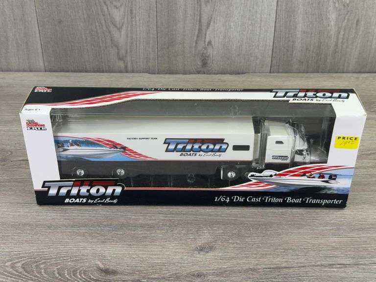 Triton Boats By Earl Bentz Transporter, 1/64, Racing Champions Ertl