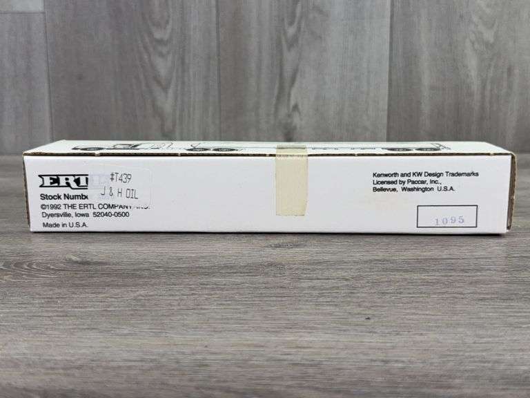 Kenworth T600A J & H Oil Co. Tractor Tanker, 1/64, Ertl