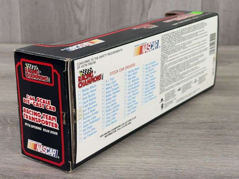 A.J. Foyt Chevrolet Racing Transporter W/2 Race Cars, 1/64, Racing Champions