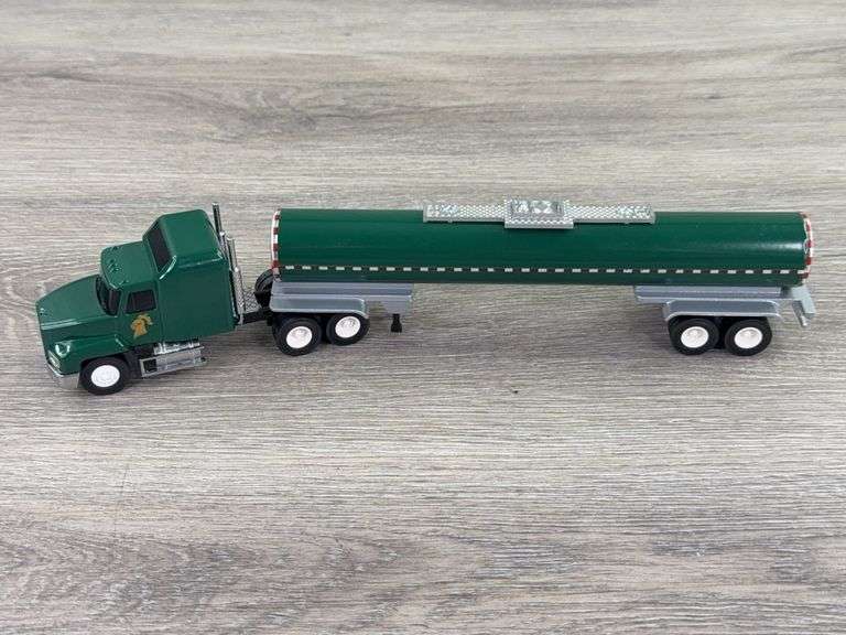 Mack CH 600 Penjoy Chemical Tanker, 1/64, Penjoy, 1998 Limited Production Run