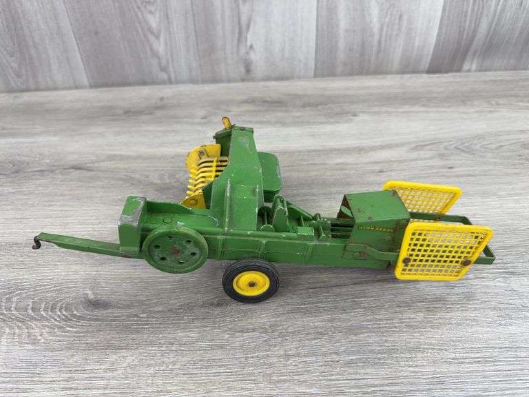 John Deere 24T Baler, 1/16, Ertl