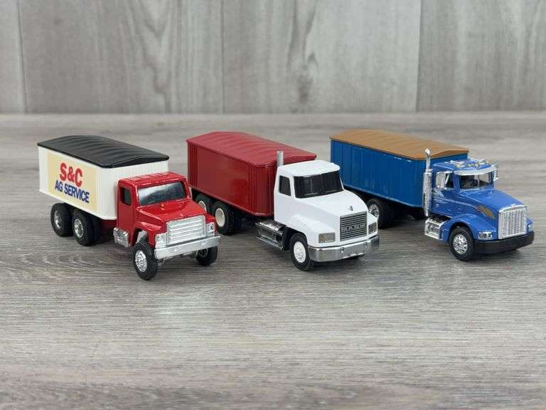 3 Grain Trucks, 1/64, Ertl, Penrod