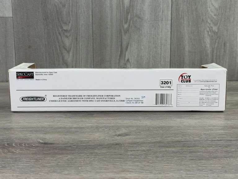 Freightliner Classic XL Culligan Is Water Transporter, 1/64, SpecCast