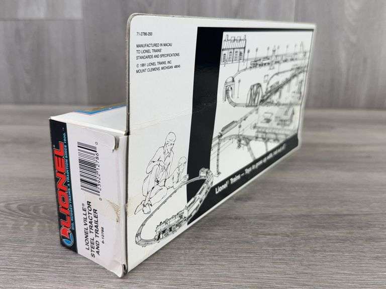 Lionel Lionelville Steel Tractor & Trailer, 12", O and O-27 Gauge