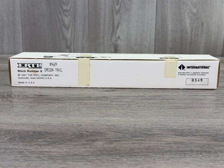 International Navistar Oregon Trail Cherries Tractor Trailer, 1/64, Ertl, 1993