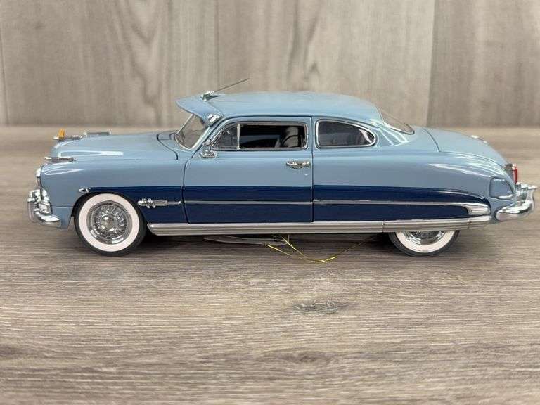 1951 Hudson Hornet, Blue, 1/24, Danbury Mint, Certificate Of Authenticity, D4C LECC VI, Limited Edition 1 Of 675, Collector Portfolio, Outer Shipping Box