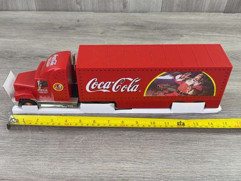 Coca-Cola 1998 Holiday Caravan Truck, 15”, Limited Edition