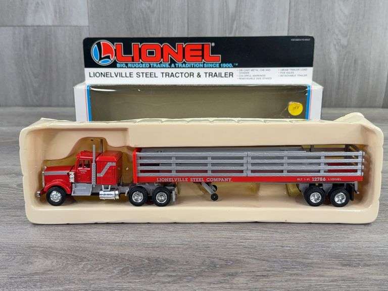 Lionel Lionelville Steel Tractor & Trailer, 12", O and O-27 Gauge