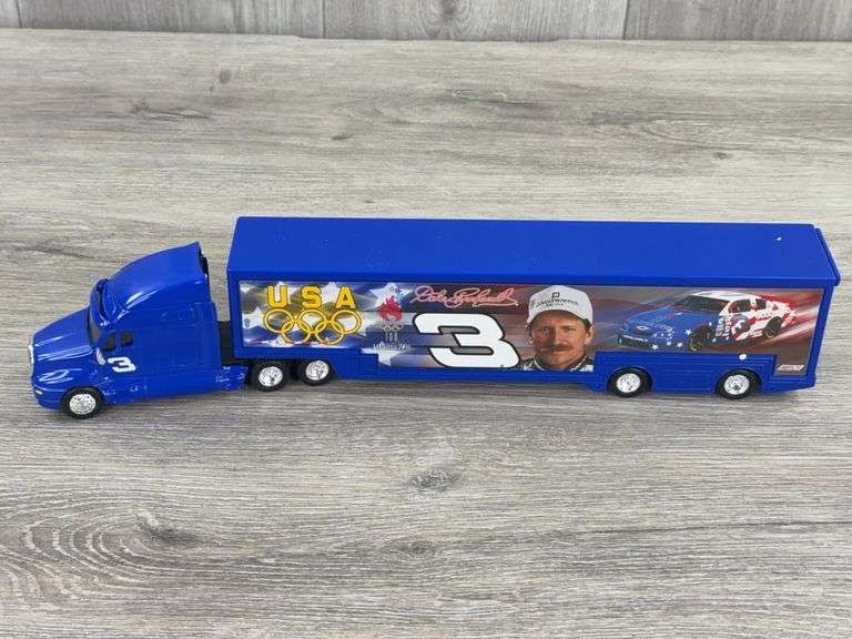 Kenworth Dale Earnhardt #3 Goodwrench Transporter, 1/64, Action