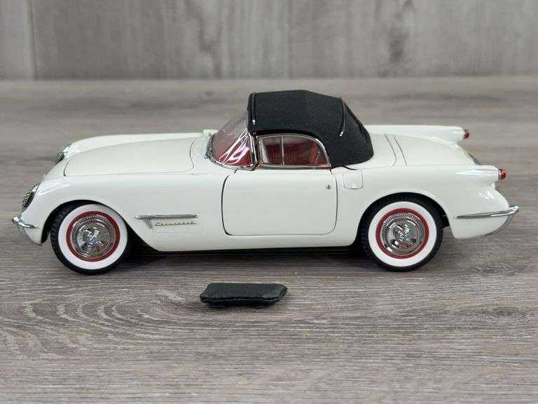 1953 Chevrolet EX 122 Corvette Concept Roadster, Polo White, 1/24, Danbury Mint, Certificate Of Title, Limited Edition, #1187/5000