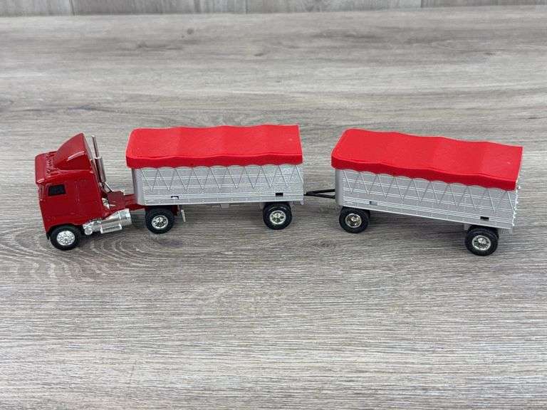 Mack Ultra-Liner W/2 Dump Trailers, 1/64, Custom