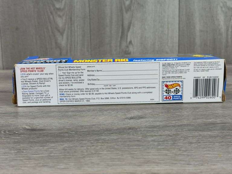 Hot Wheels Bigfoot Champions Monster Rig, 9", Mattel