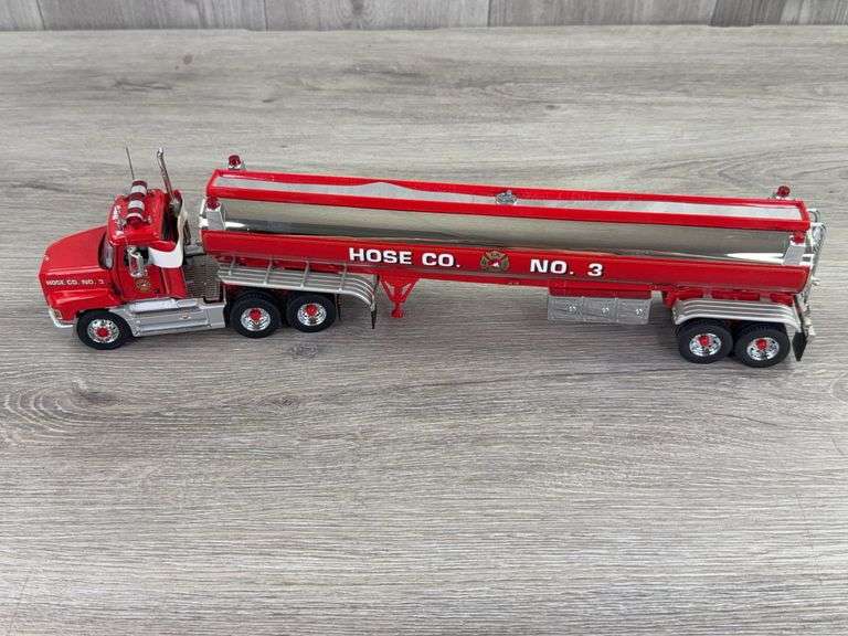 Mack CH613 Firefighting Tanker, 1/43, Franklin Mint Precision Models, Certificate Of Authenticity