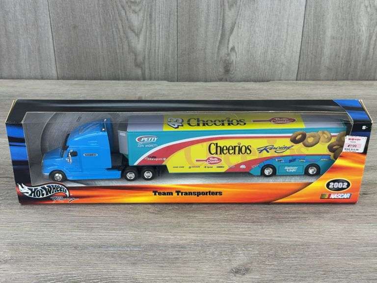 2002 Freightliner Petty Enterprises John Andretti #43 Cheerios Racing Team Transporters, 1/64, Hot Wheels Racing