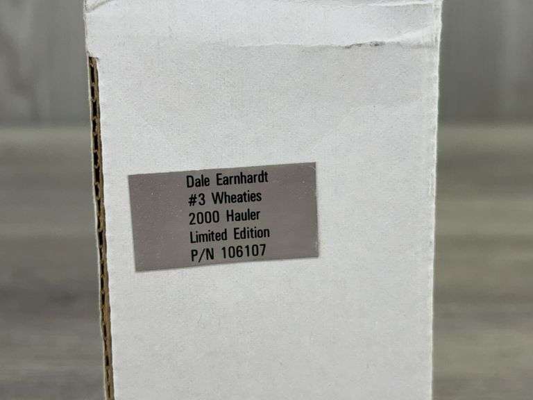 Kenworth Dale Earnhardt #3 Wheaties Transporter, 1/64, Action