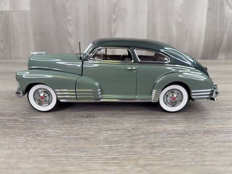 1948 Chevrolet Fleetline Aerosedan, Green, 1/24, Danbury Mint, Limited Edition, Certificate Of Title