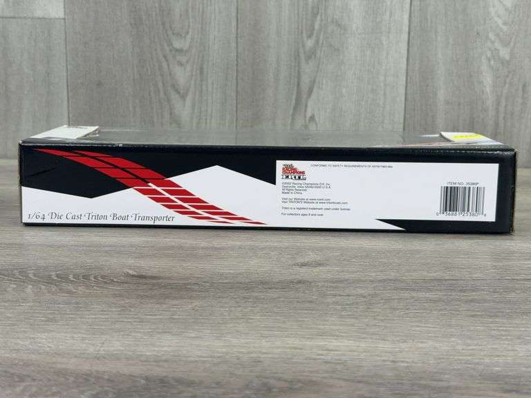 Triton Boats By Earl Bentz Transporter, 1/64, Racing Champions Ertl