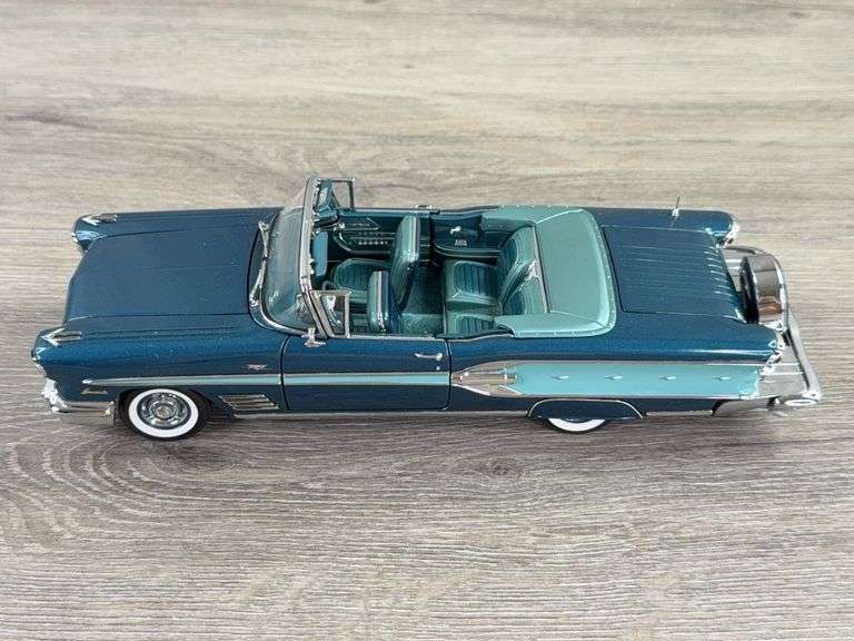 1958 Pontiac Bonneville Convertible, Mallard Turquoise/Marlin Turquoise, 1/24, Danbury Mint, Certificate Of Title